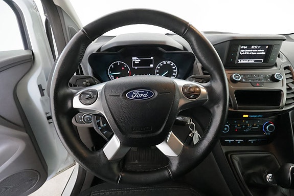 Ford Transit Connect 11 of 23
