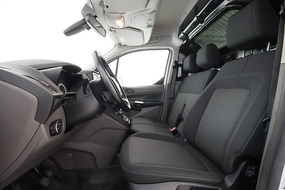Ford Transit Connect 8 of 23
