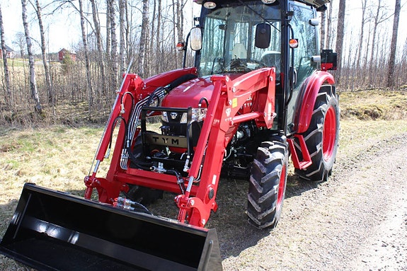 Traktor TYM 6225C 58hk 4WD 2 of 11