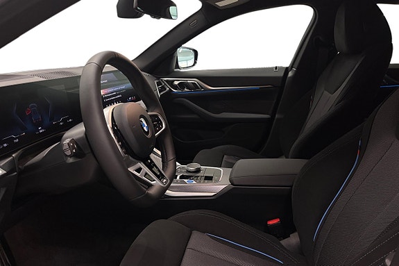 BMW i4 12 of 18