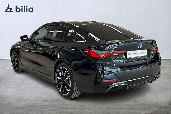 BMW i4 2 of 18