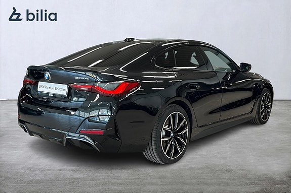 BMW i4 16 of 18