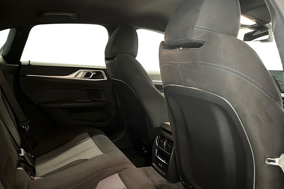 BMW i4 7 of 18