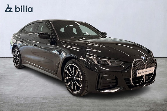 BMW i4 17 of 18