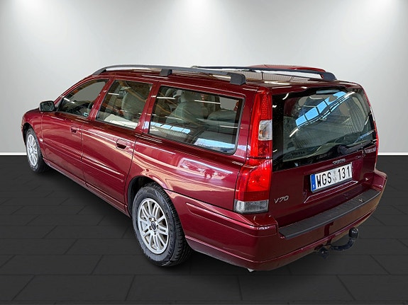 Volvo V70 7 of 13