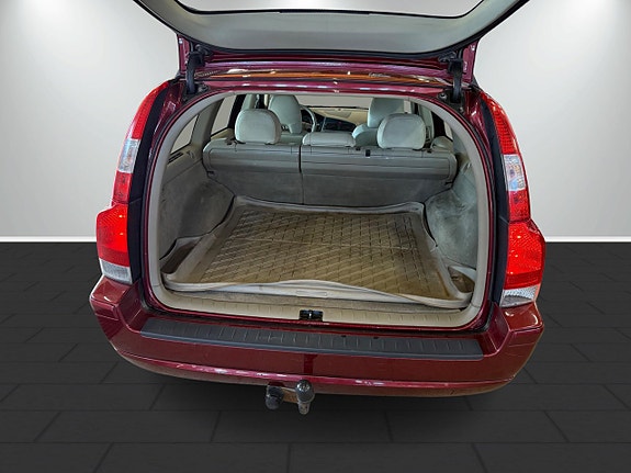 Volvo V70 6 of 13