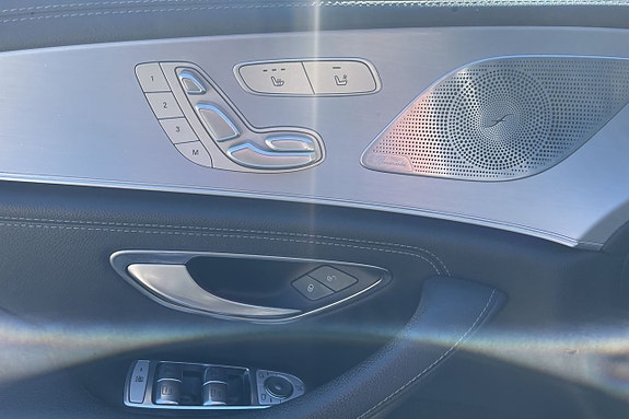 Mercedes-Benz CLS450 18 of 23