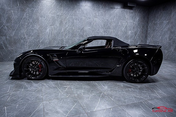Chevrolet Corvette 4 of 5