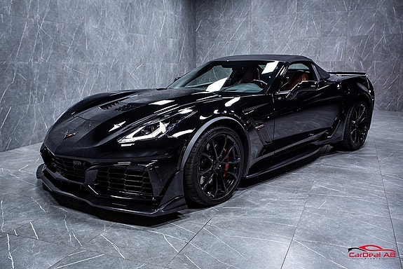 Chevrolet Corvette 3 of 5
