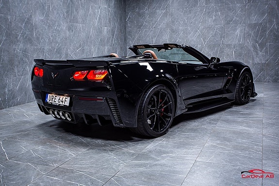 Chevrolet Corvette 8 of 26