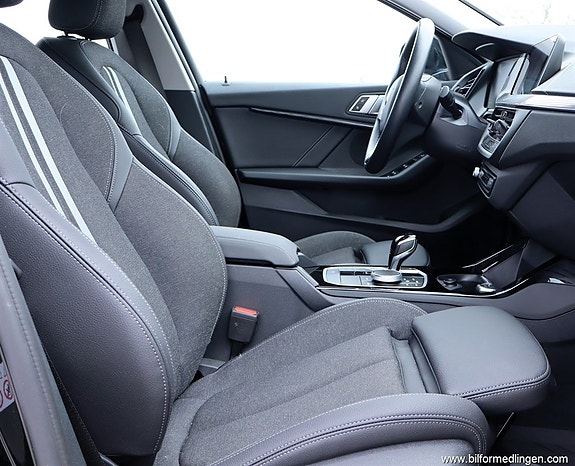 BMW 118i 5 of 5