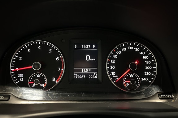 Volkswagen Touran 15 of 25