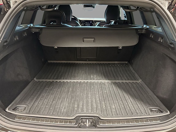 Volvo V60 11 of 11