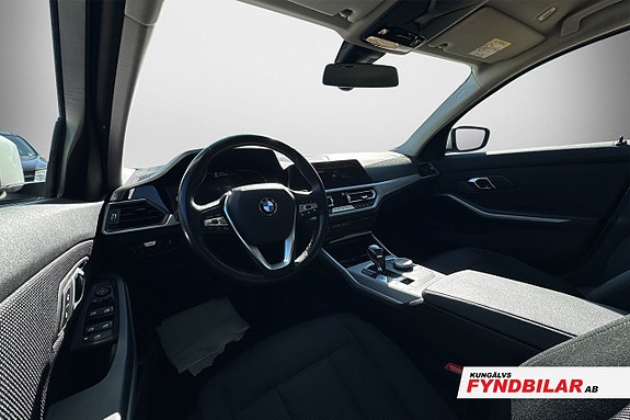 BMW 320 6 of 8