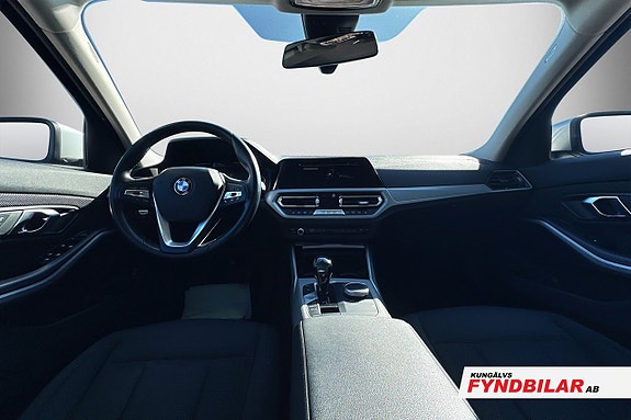 BMW 320 7 of 8