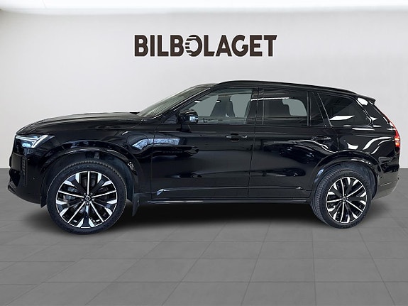 Volvo XC90 2 of 5