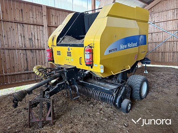 Rundbalspress - New Holland BR7070 180R