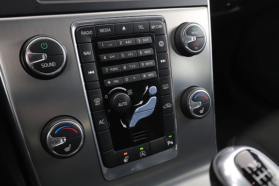 Volvo V60 22 of 30