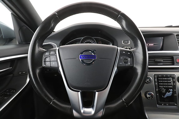 Volvo V60 18 of 30