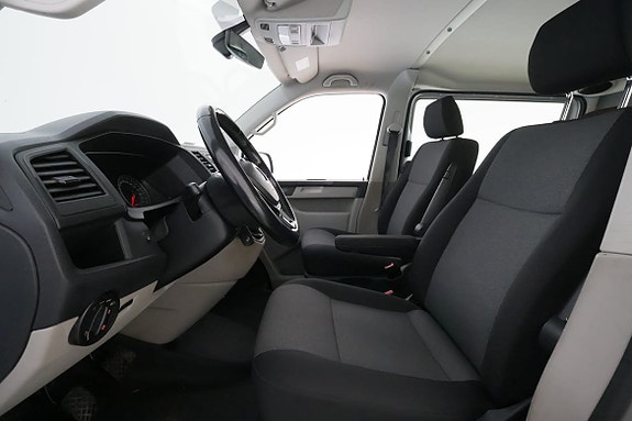 Volkswagen Transporter 8 of 27
