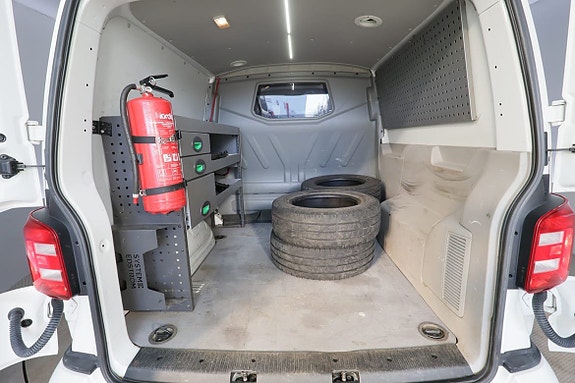 Volkswagen Transporter 7 of 27