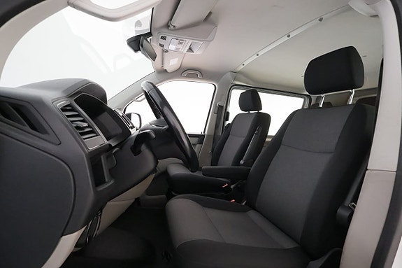 Volkswagen Transporter 9 of 27
