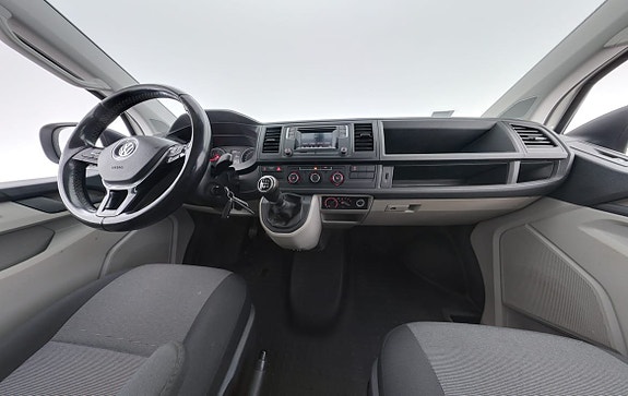 Volkswagen Transporter 11 of 27