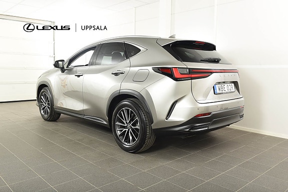 Lexus NX450h+ 3 of 20