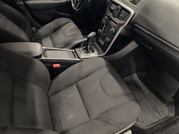 Volvo V40 10 of 10