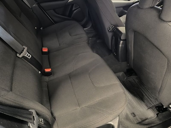 Volvo V40 9 of 10