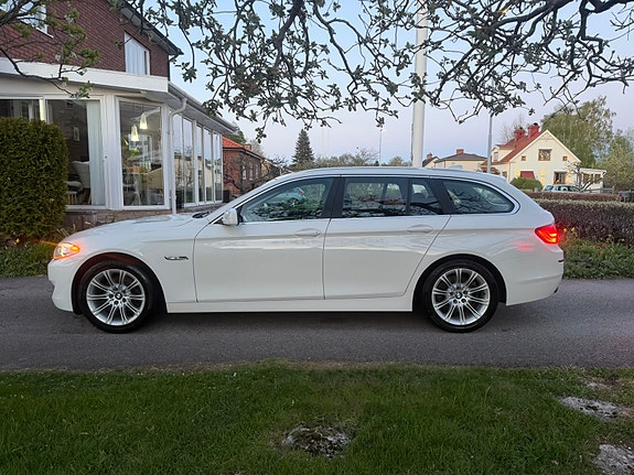 BMW 520d 2 of 5