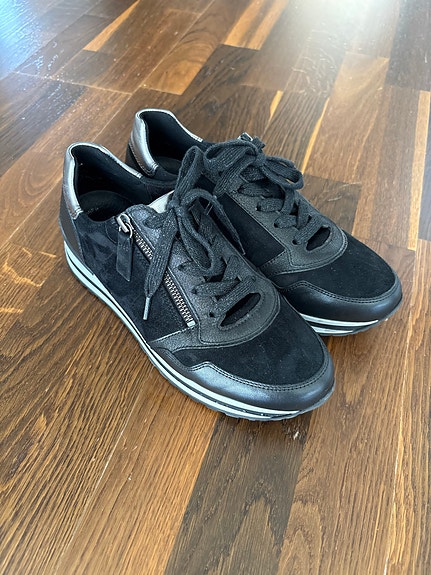 Product image 1 of 5