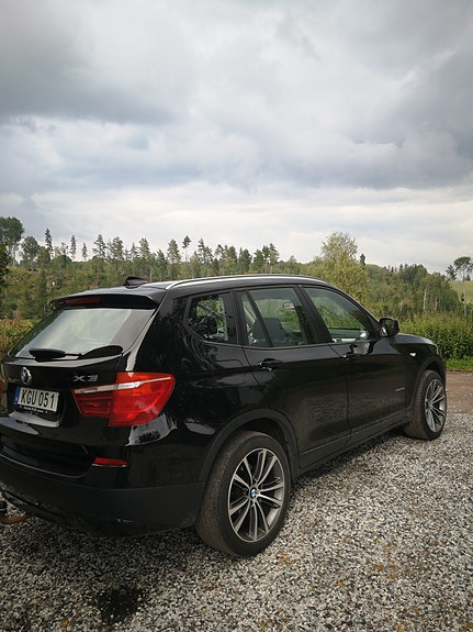 BMW X3 2 of 5