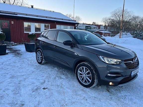 Opel Grandland X 4 of 5