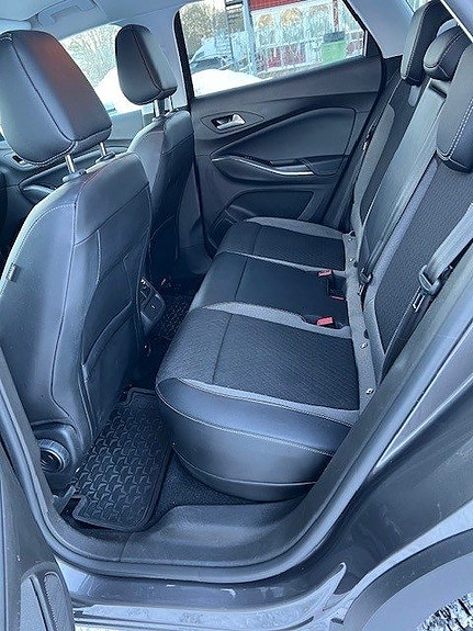 Opel Grandland X 9 of 23