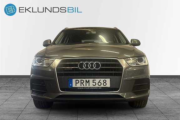 Audi Q3 2 of 5