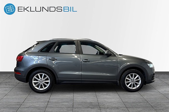 Audi Q3 4 of 5