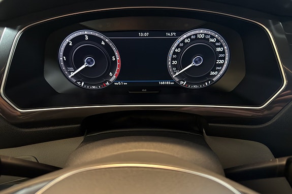 Volkswagen Tiguan Allspace 14 of 16