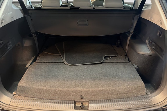 Volkswagen Tiguan Allspace 10 of 16