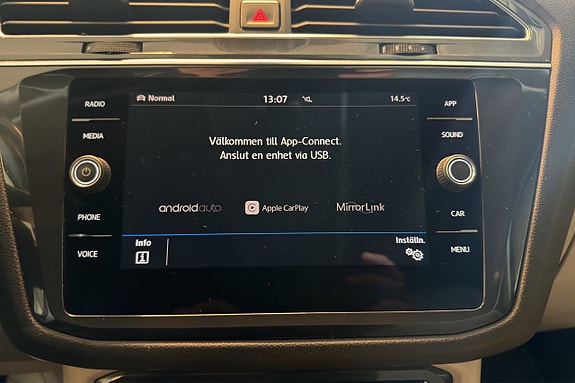 Volkswagen Tiguan Allspace 15 of 16