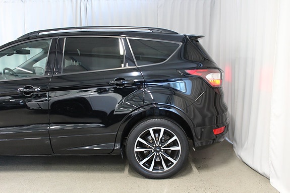 Ford Kuga 8 of 30