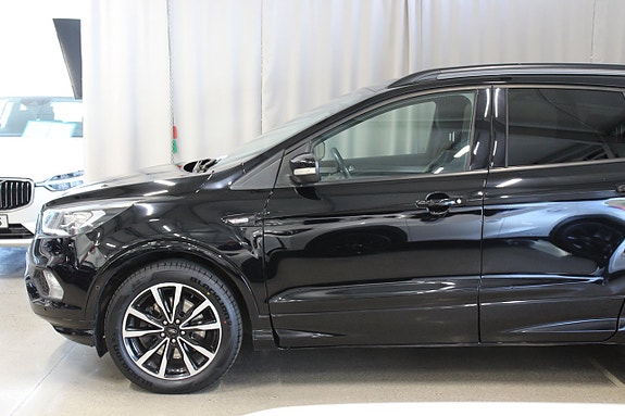 Ford Kuga 5 of 5