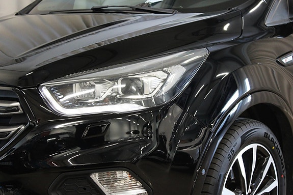 Ford Kuga 12 of 30