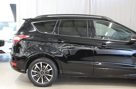 Ford Kuga 6 of 30