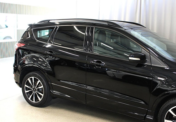 Ford Kuga 9 of 30