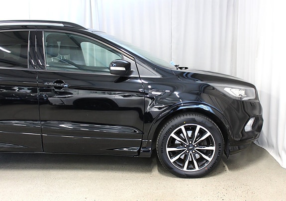 Ford Kuga 3 of 5