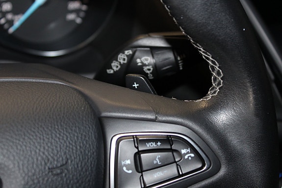 Ford Kuga 25 of 30