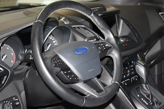 Ford Kuga 24 of 30