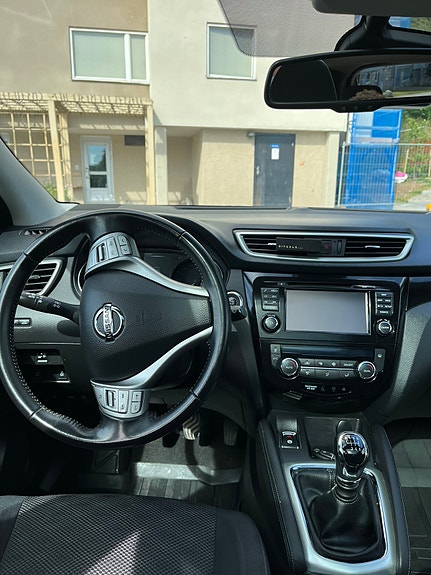 Nissan Qashqai 3 of 5