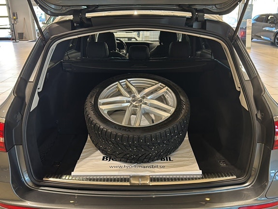 Mercedes-Benz E300 14 of 15
